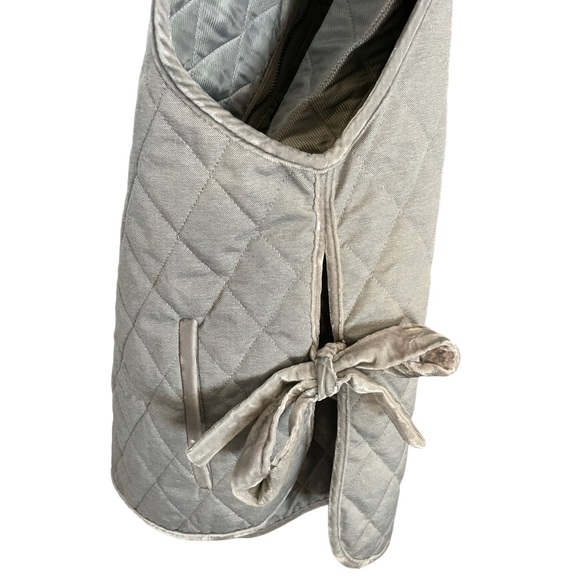 Banana Republic Velvet Trim Quilted Vest - Picture 5 of 6